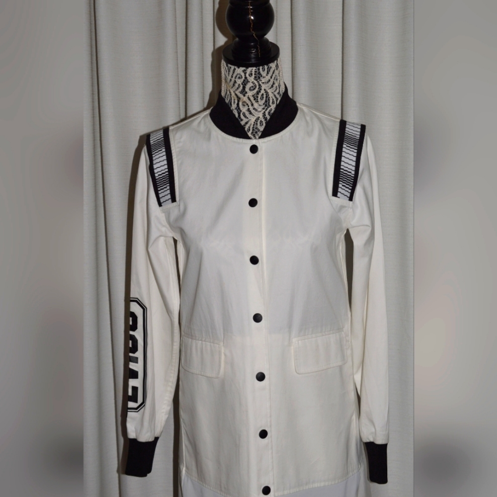 EVISU Elegant Women Coat White & BlackEVISU Womans 91